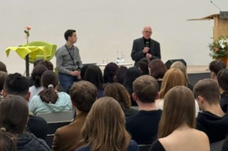 Prof. Dr. Norbert Lammert zu Gast an der FOSBOS Neusäß